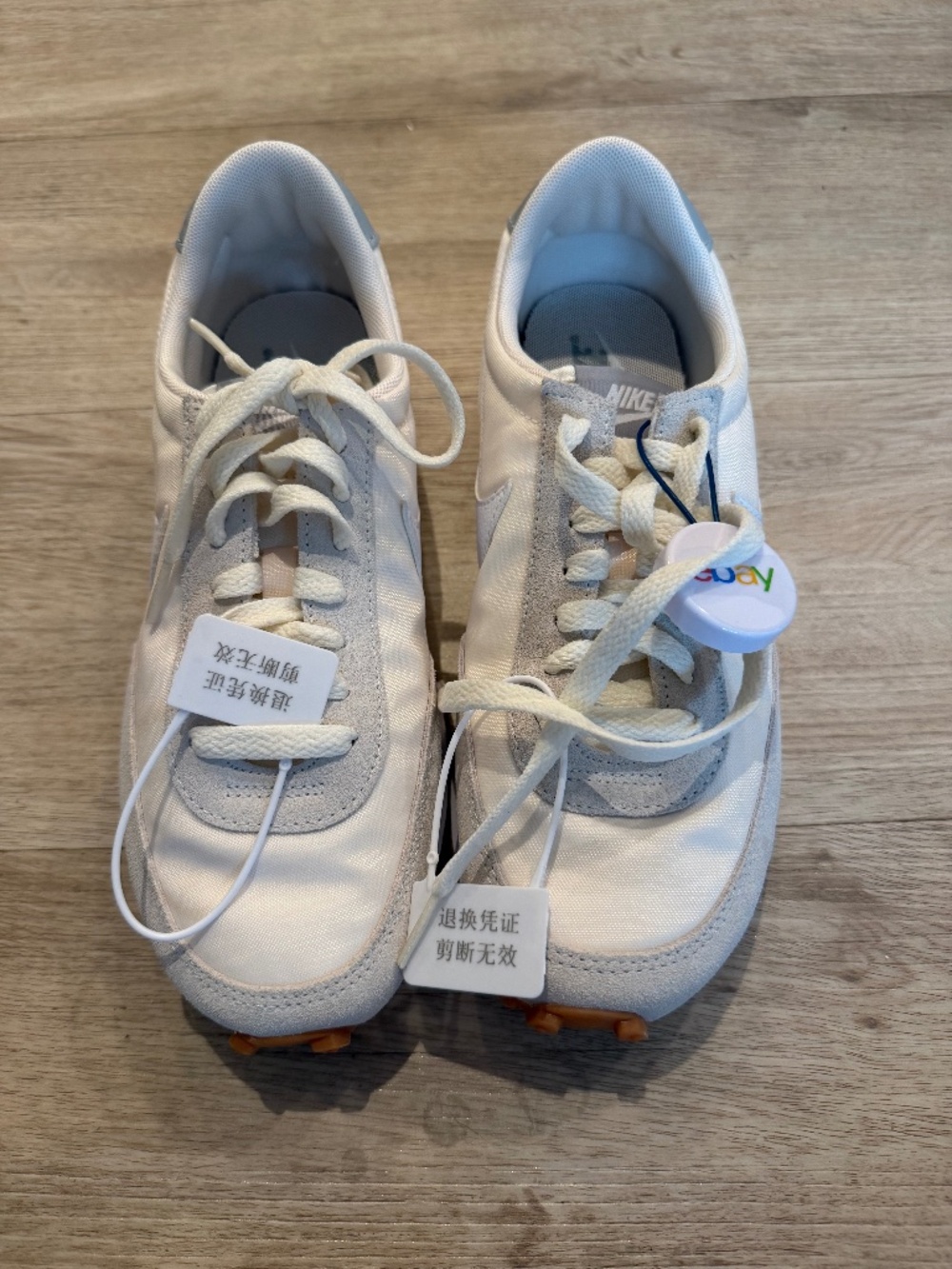 NWT Nike Women's Daybreak Shoes Cream and White Size 8 - Rare Find!